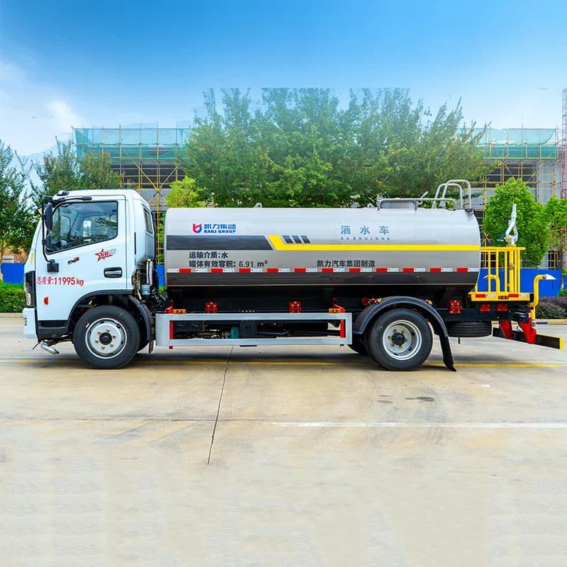 东风 D7 9.3 方洒水车